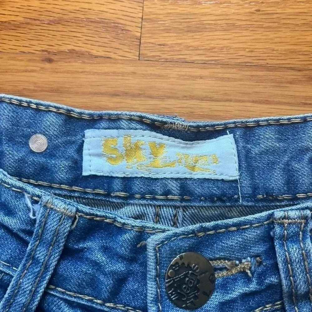 2000s Low Rise Medium Wash Distressed Micro Mini Shorts Size XS/S Preppy Summer - Picture 3 of 6